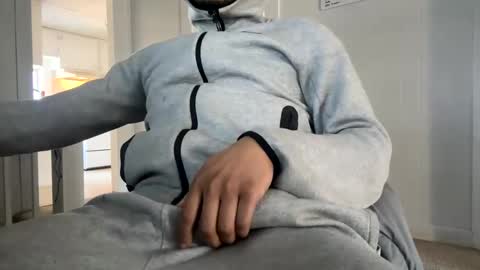 Snapshot of cakezoverfakez chatting on 11, 3, 2025 longjohns online show from 11, 3, 2025