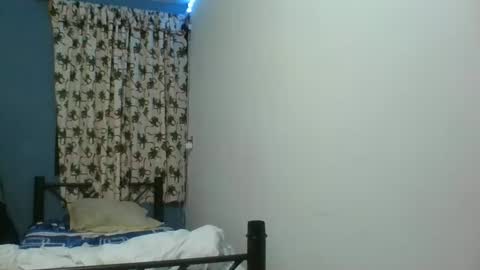 Snapshot of calienteh0t chatting on 24, 12, 2024 calienteh0t online show from 24, 12, 2024