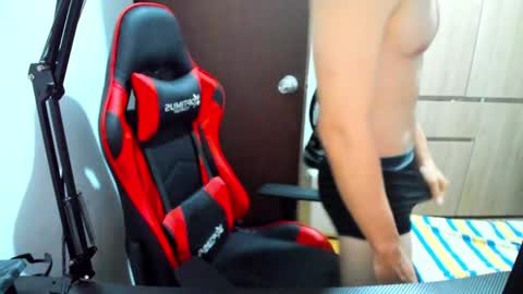 calihotcaliente27 online show from 10, 1, 2025