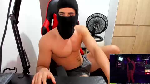 calihotcaliente27 online show from 22, 2, 2025