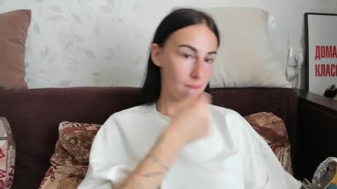 Snapshot of call_me_dad_ chatting on 29, 6, 2026 Anna online show from 29, 6, 2026