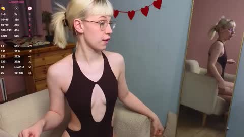 Snapshot of call_me_heaven chatting on 1, 3, 2026 Good girl Ann online show from 1, 3, 2026