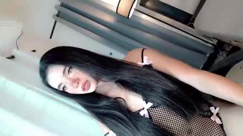 Snapshot of call_me_nina chatting on 29, 5, 2026 call_me_nina online show from 29, 5, 2026
