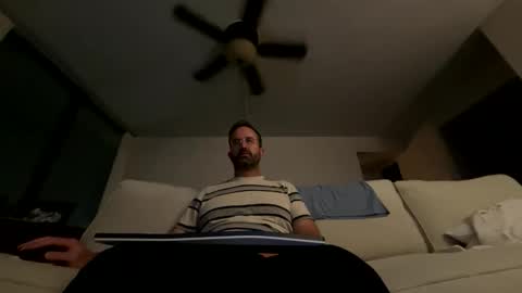 Snapshot of callesalada2 chatting on 18, 4, 2026 Whitest Boy Alive online show from 18, 4, 2026