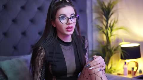  Callie  online show from 4, 3, 2026