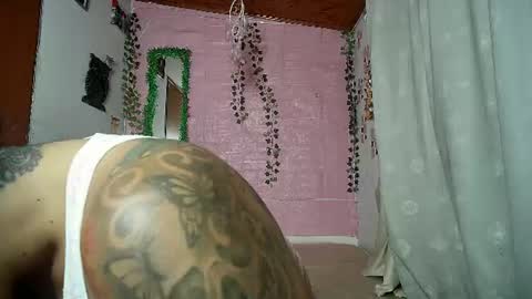 Snapshot of callme_lolas chatting on 9, 7, 2026 paula online show from 9, 7, 2026