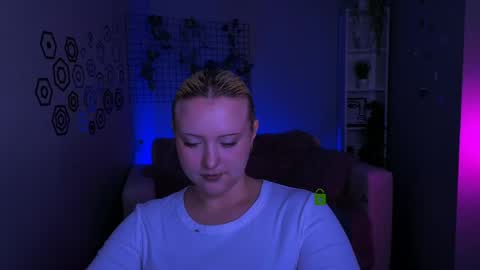 callmevivien online show from 11, 4, 2026