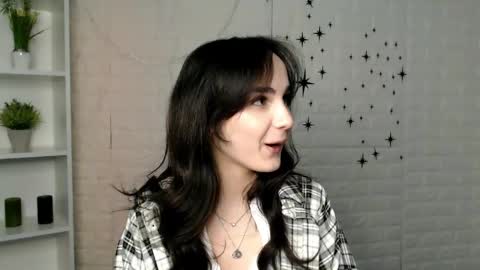 callmevivien online show from 6, 5, 2026