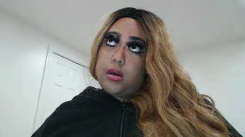 Snapshot of cals9x chatting on 4, 12, 2024 camzxoxox online show from 4, 12, 2024