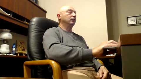 Calthegoose online show from 27, 10, 2025