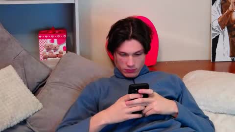 Snapshot of calvin_cay chatting on 11, 2, 2025 Calvin online show from 11, 2, 2025