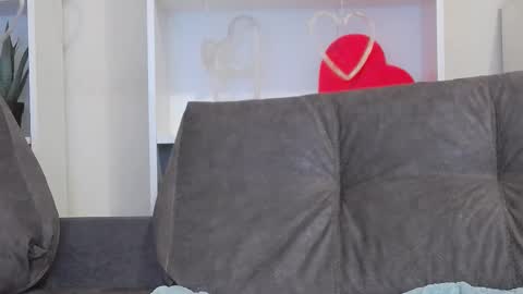 Snapshot of calvin_cay chatting on 14, 2, 2025 Calvin online show from 14, 2, 2025