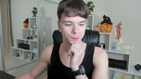 Hey I am Calvin  online show from 11, 1, 2025