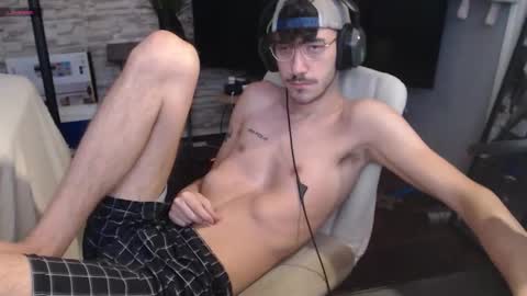 Snapshot of calvin_tanner chatting on 13, 10, 2025 calvin_tanner online show from 13, 10, 2025