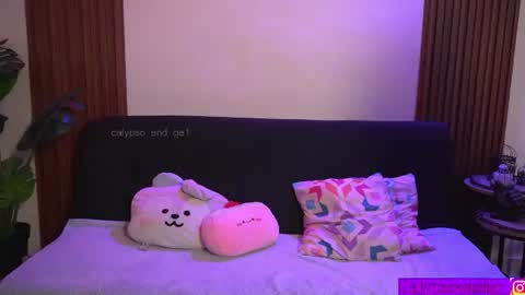 Calypso and Kayla online show from 17, 7, 2026