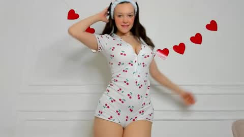 Snapshot of calyra chatting on 4, 3, 2026 Callie online show from 4, 3, 2026