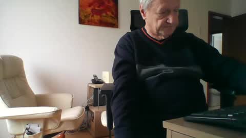 Snapshot of camcologne chatting on 9, 1, 2025 camcologne online show from 9, 1, 2025
