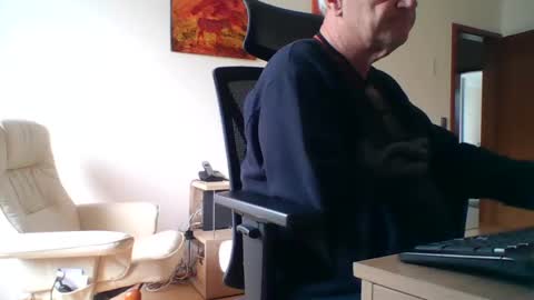 Snapshot of camcologne chatting on 11, 1, 2025 camcologne online show from 11, 1, 2025