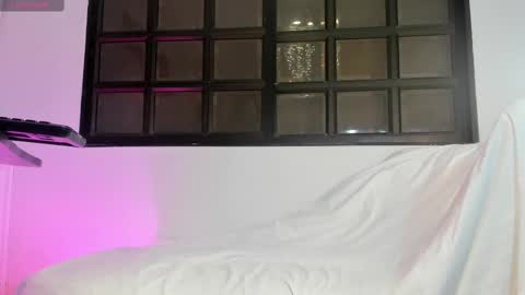  Cameron Cutee  online show from 4, 10, 2025