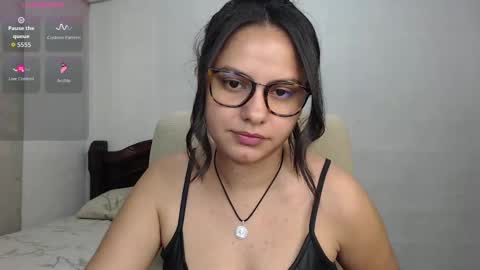 Snapshot of cami_valbuena chatting on 27, 9, 2025 Camila Valbuena online show from 27, 9, 2025