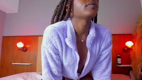 camiestrada online show from 18, 1, 2025