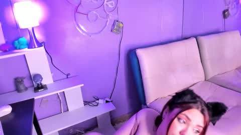 Camila Osorio online show from 19, 11, 2025