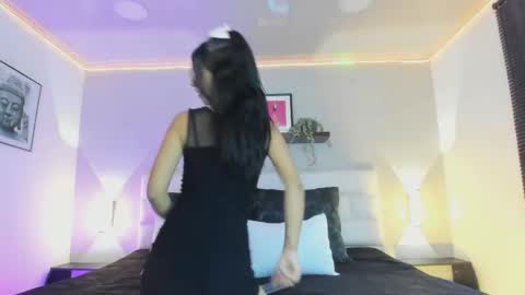 camiila  online show from 30, 5, 2026