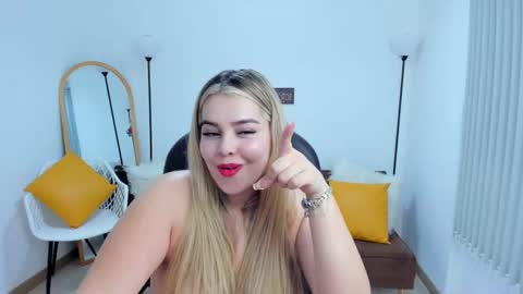 Camila online show from 4, 3, 2025