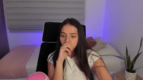  C A M I  online show from 19, 3, 2026