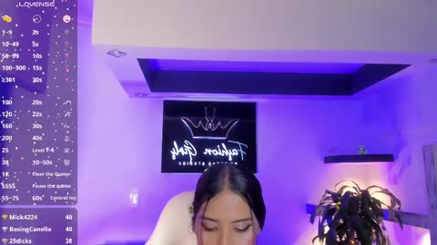 Snapshot of camila_harperr chatting on 11, 2, 2025 C A M I L A online show from 11, 2, 2025