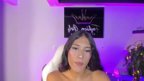 Snapshot of camila_harperr chatting on 25, 2, 2025 C A M I L A online show from 25, 2, 2025