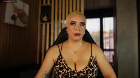Snapshot of camilaachainn chatting on 13, 7, 2026 online show from 13, 7, 2026
