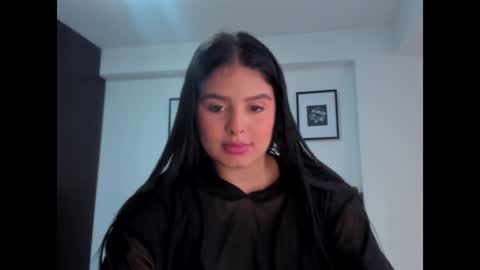 Snapshot of camilagomez_ch chatting on 5, 1, 2025 camilagomez_ch online show from 5, 1, 2025