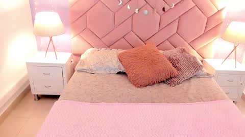 Camila  online show from 21, 1, 2025