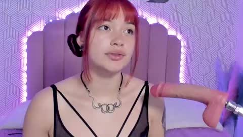 Camila  online show from 6, 3, 2025