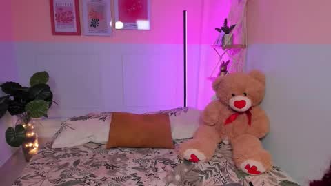 Camila  online show from 16, 12, 2025