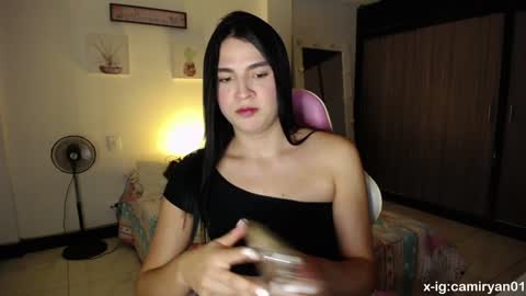 X IGcamiryan01 online show from 19, 1, 2025