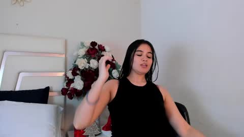 Snapshot of camilasofiia chatting on 4, 1, 2025 Camila online show from 4, 1, 2025