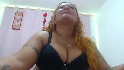 Snapshot of camilaxxxc chatting on 3, 8, 2026 camilaxxxc online show from 3, 8, 2026