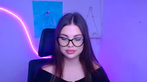 Snapshot of camilla_xo_ chatting on 26, 11, 2025 Camilla online show from 26, 11, 2025