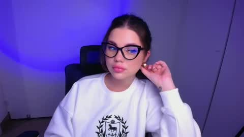 Snapshot of camilla_xo_ chatting on 27, 11, 2025 Camilla online show from 27, 11, 2025