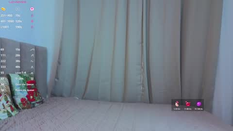 Snapshot of camillahooser chatting on 7, 5, 2026 May online show from 7, 5, 2026