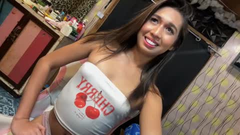 Snapshot of camillaslutttx chatting on 18, 10, 2025 camillaaa ig mszane3e online show from 18, 10, 2025