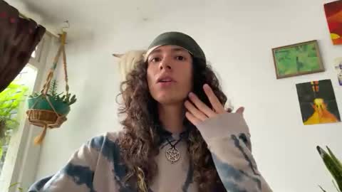 Snapshot of camille_delrey chatting on 6, 11, 2025 Camille online show from 6, 11, 2025