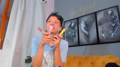 Camillo Virgil online show from 5, 11, 2025