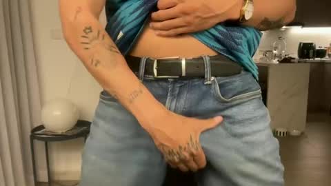 Snapshot of camilo__ chatting on 8, 7, 2026 camilo online show from 8, 7, 2026