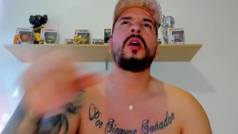 camilo_restrepo21 online show from 15, 12, 2025