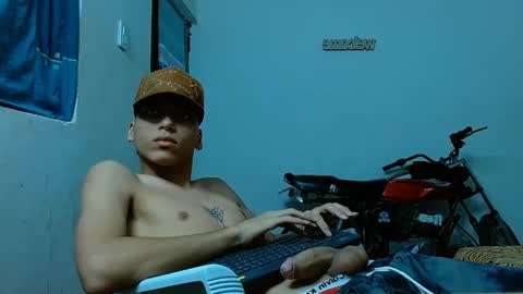 Snapshot of camilohot_2 chatting on 25, 3, 2026 camilo online show from 25, 3, 2026