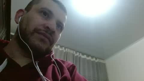 Snapshot of camiloking17 chatting on 18, 1, 2025 camilo online show from 18, 1, 2025
