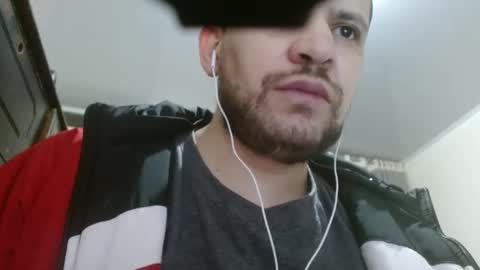 Snapshot of camiloking17 chatting on 28, 1, 2025 camilo online show from 28, 1, 2025